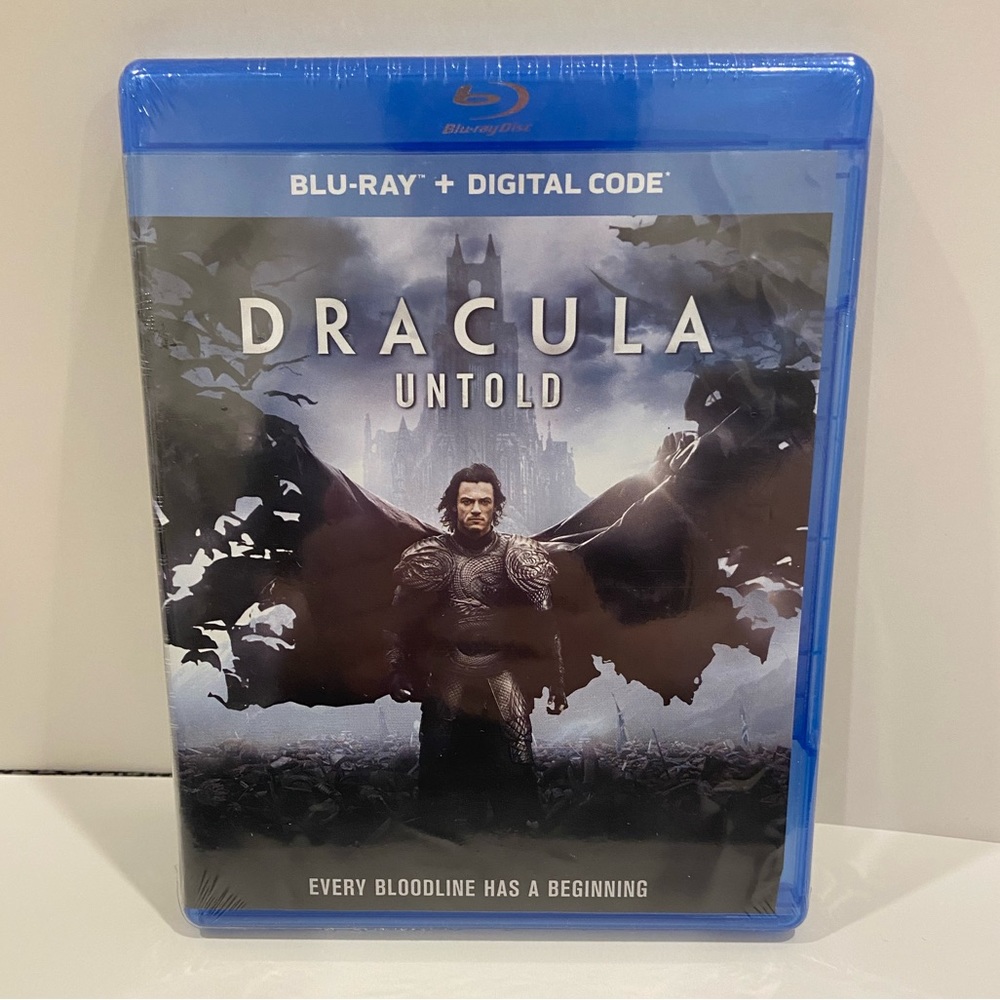 DRACULA UNTOLD Blu-ray & Digital Code *NEW SEALED* with bonus features